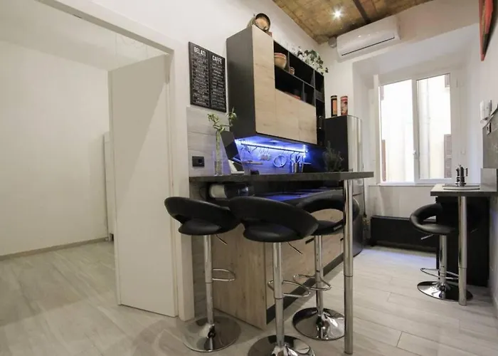 Elegant In Inner At Vatican - Netflix And Optical Fiber דירה